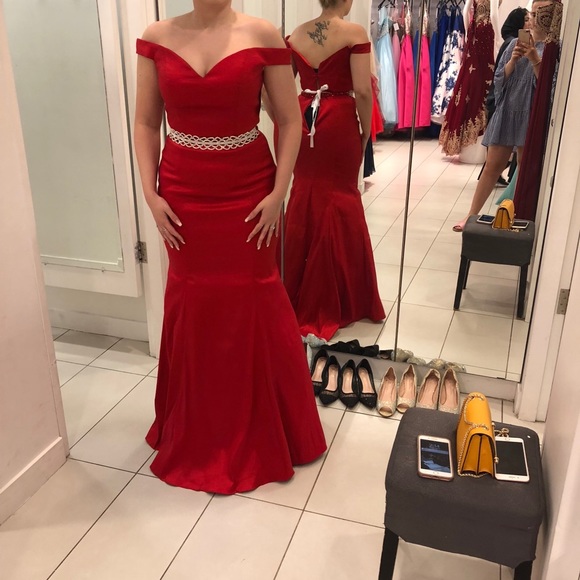Red off the shoulder gown - Picture 5 of 13